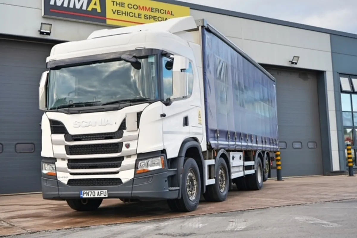 2021 SCANIA G410 8X2 CURTAIN SIDER & MOFFETT KIT - Image 3