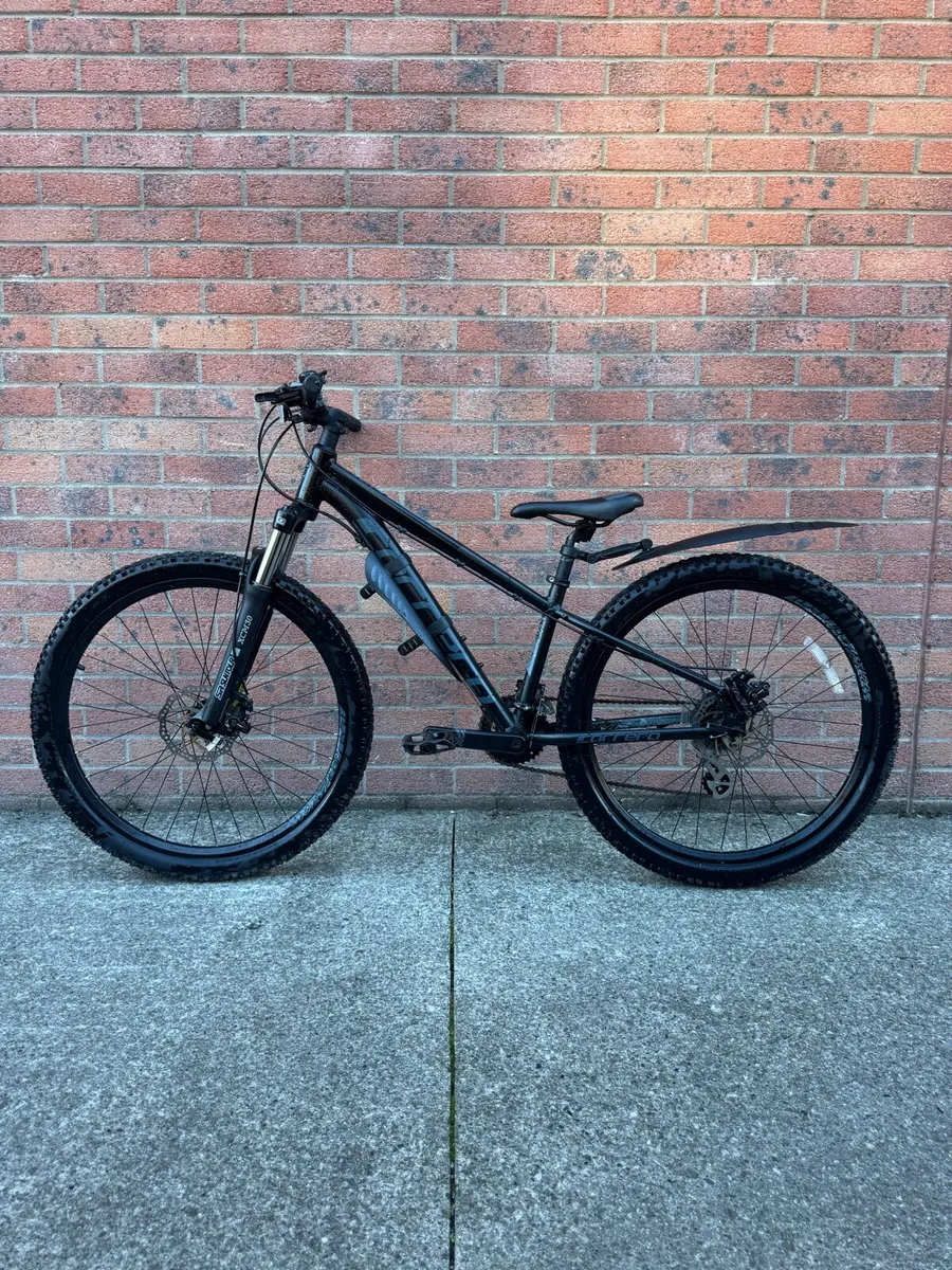 Carrera Vengeance Junior 26” MTB - Image 1
