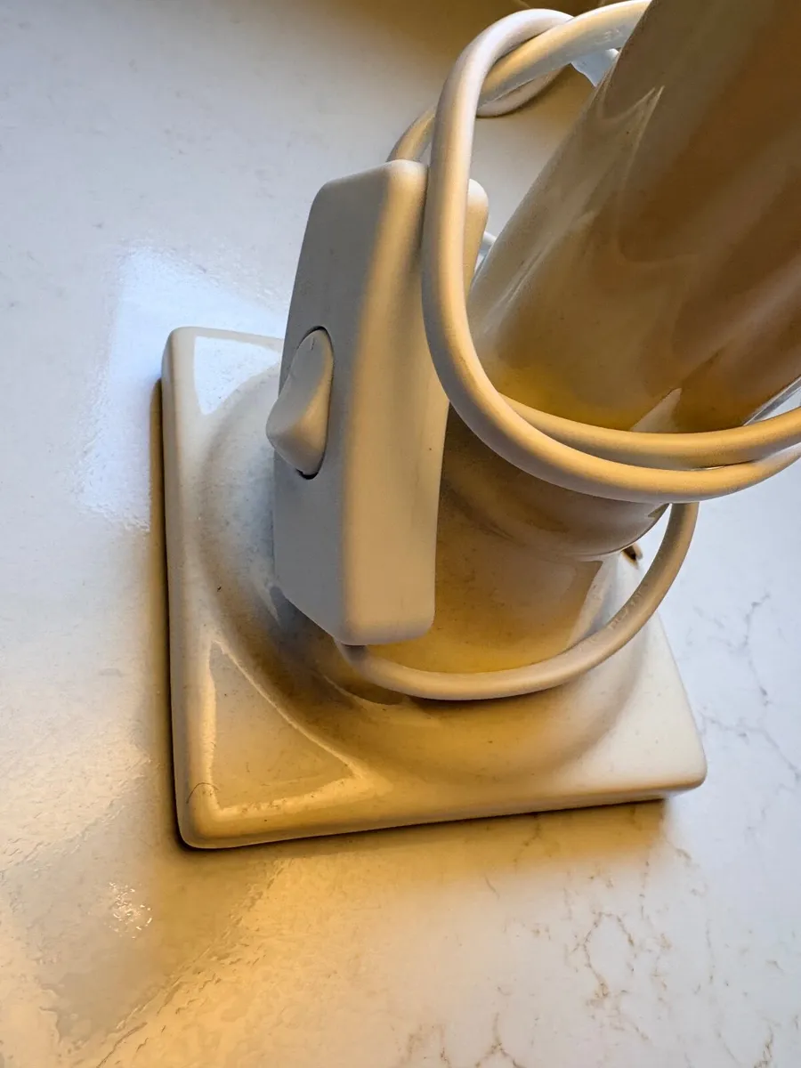 Lamp - 18 inches - Free to take away - Image 2