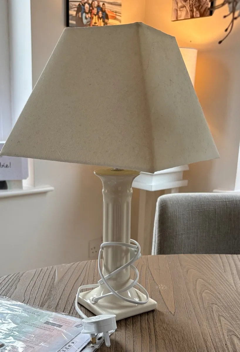 Lamp - 18 inches - Free to take away - Image 1