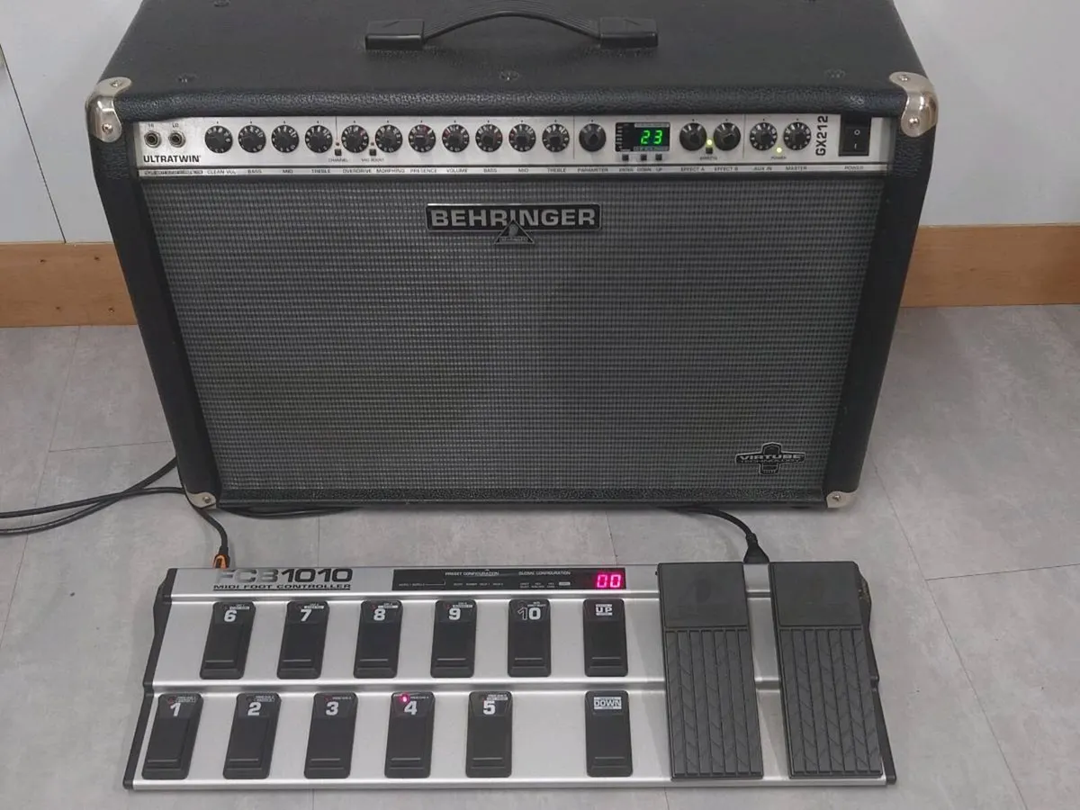 Amplifier, Behringer ultra twin 100 watt GX212 - Image 1