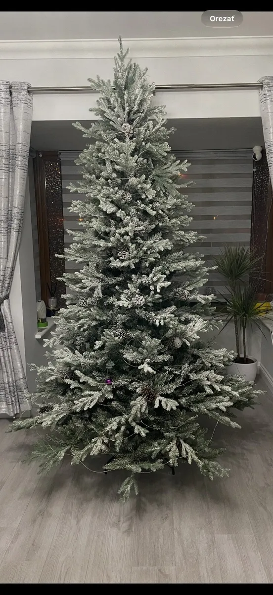Christmas tree - Image 3