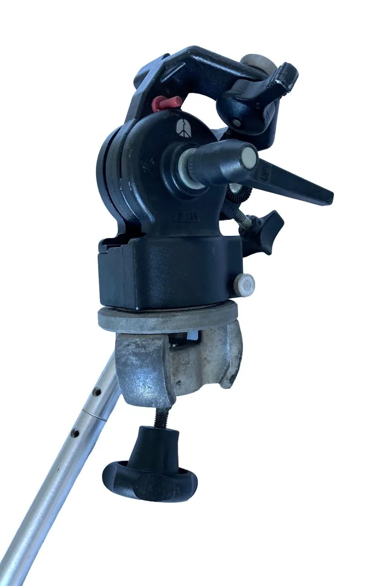Manfrotto #136 Fluid Pan & Tilt Video Head - Image 4