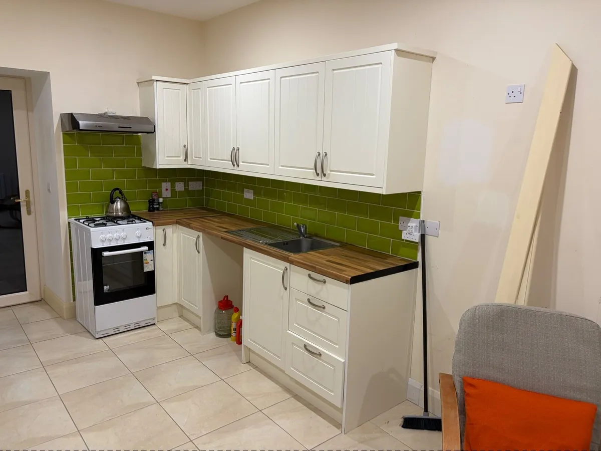 Kitchen - Image 2