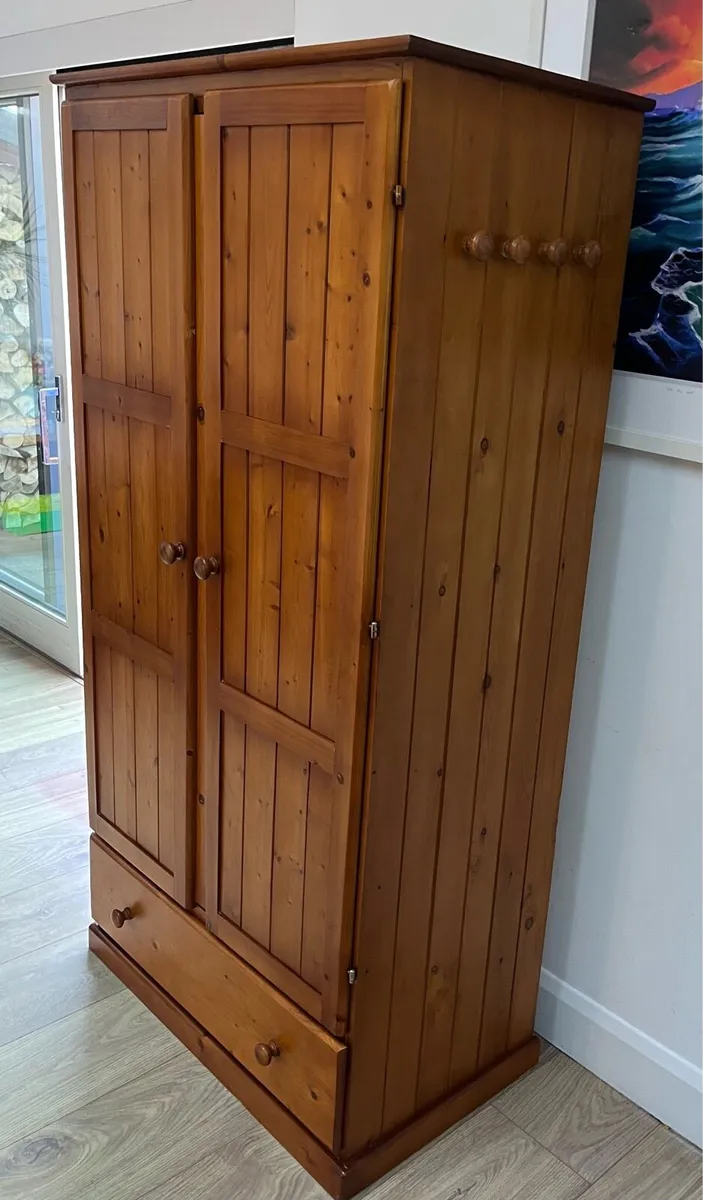 Wardrobe - Image 4
