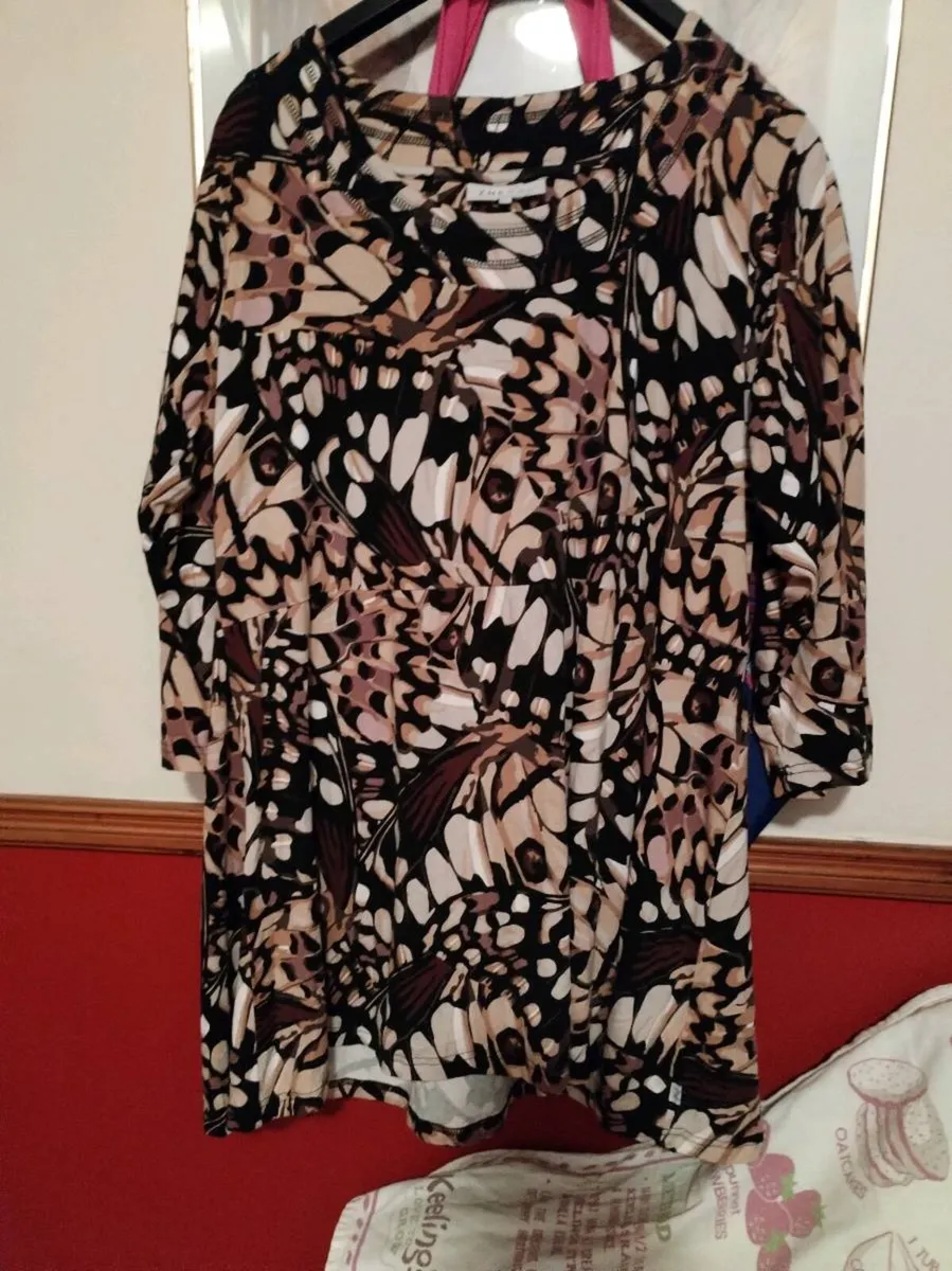 Selection ladies clothes - Image 2