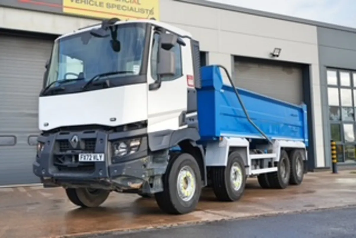 2023 RENAULT C-430 8X4 STEEL BODY TIPPER - Image 1