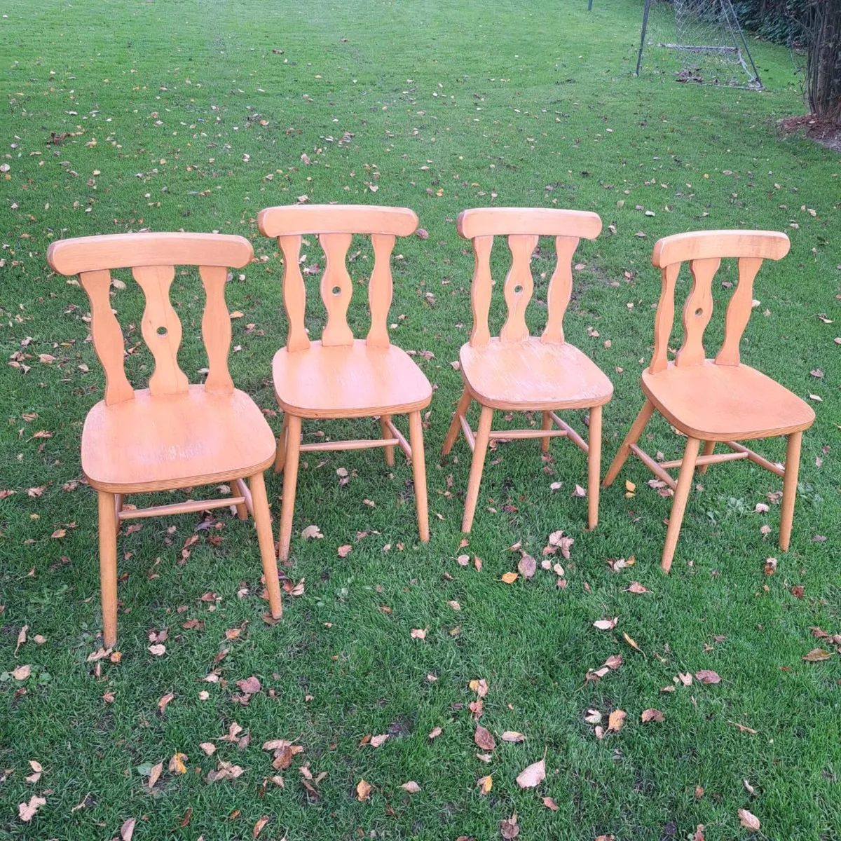 4 Pine Kitchen Chairs - Image 3