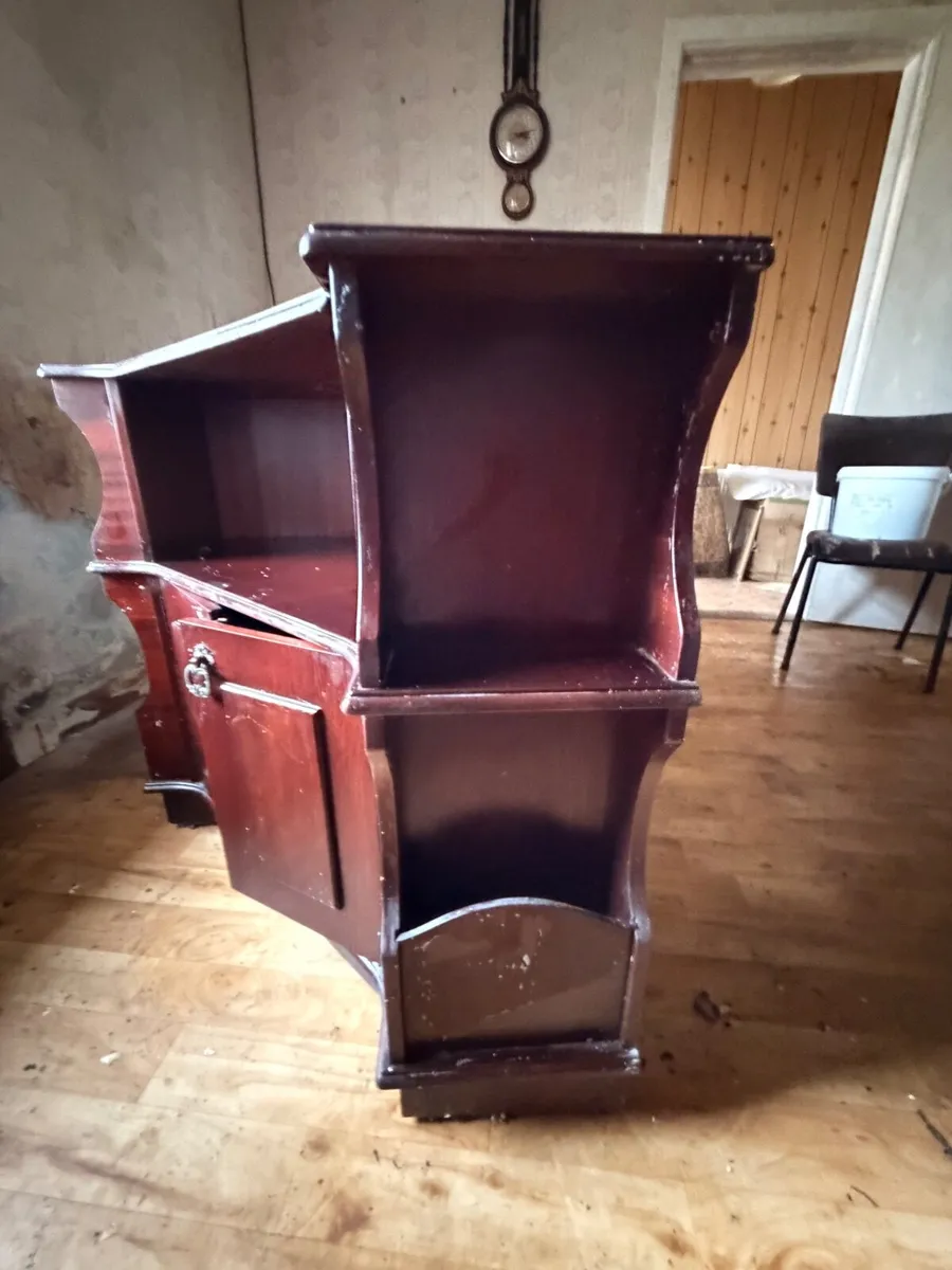 Vintage Cabinet - Image 4