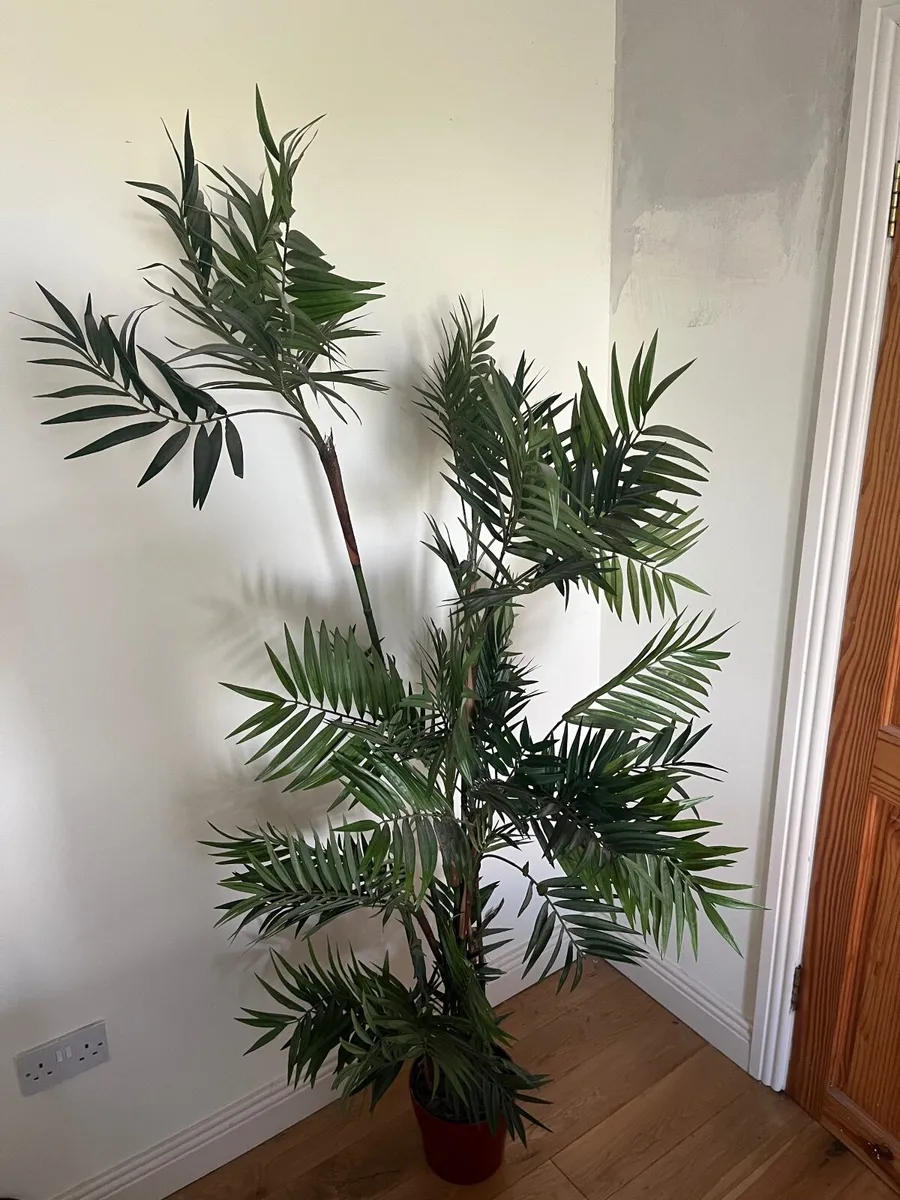 Artificial Plant - Image 1