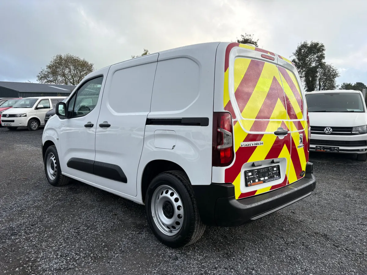 Peugeot Partner - Image 1