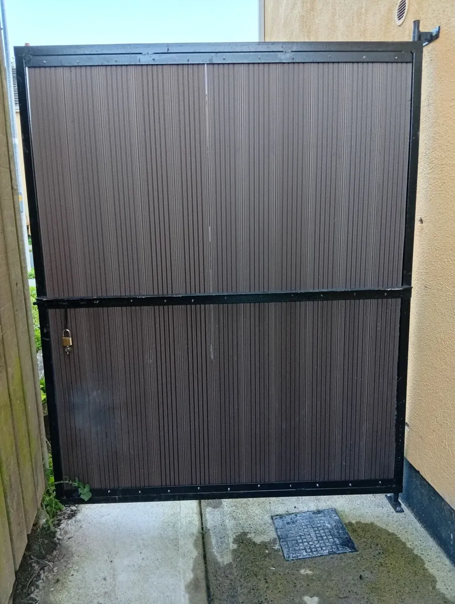 Side gates - Image 4