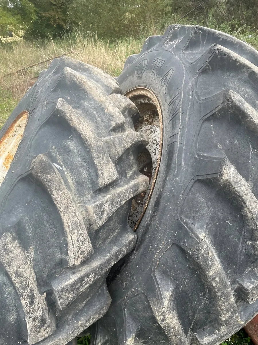 Ford Tractor - Image 3