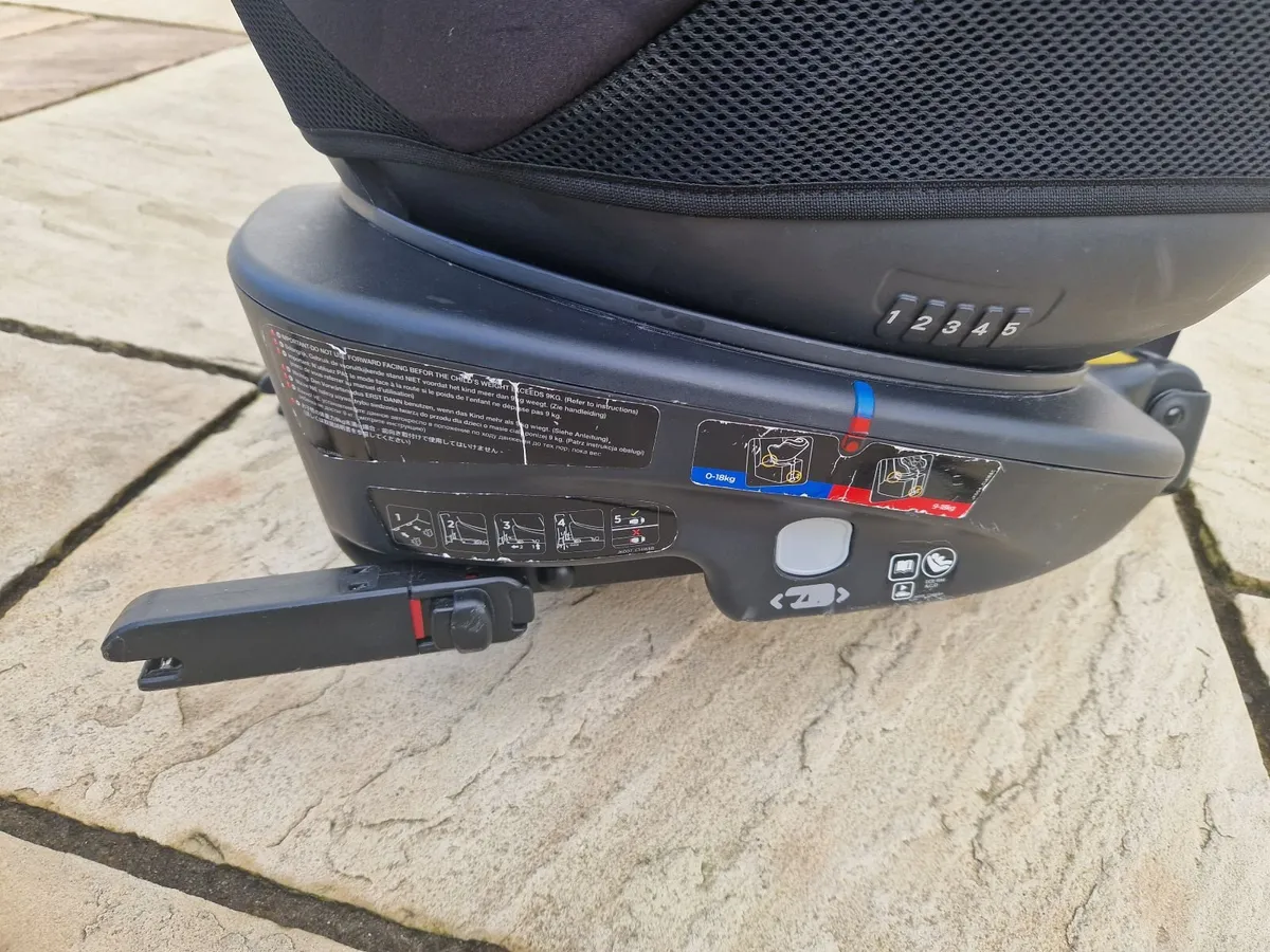 Joie Spin 360 ISOFIX Rotating Child Car Seat - Image 4