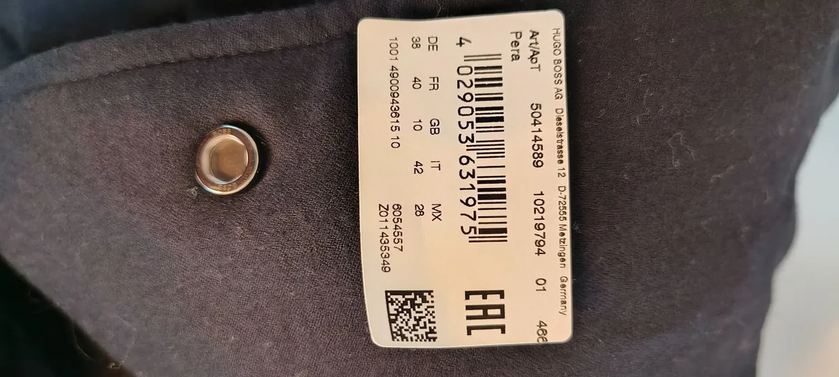 Hugo Boss womens jacket - Image 2