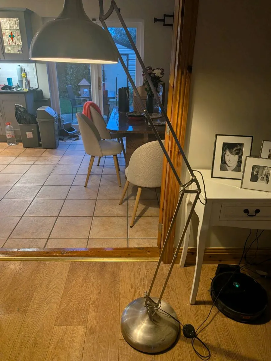 Stylish Large Floor Adjustable Reading Lamp - Image 3
