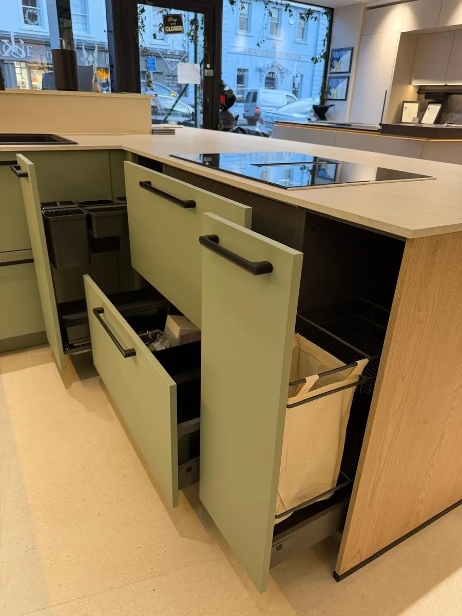 Ex Display Bauformat Kitchen & Neff Appliances - Image 3