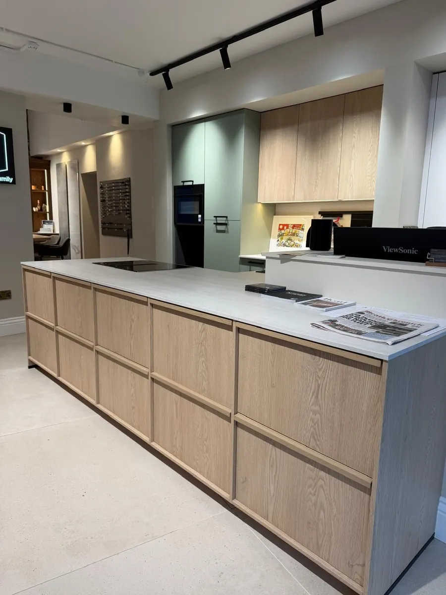 Ex Display Bauformat Kitchen & Neff Appliances - Image 4