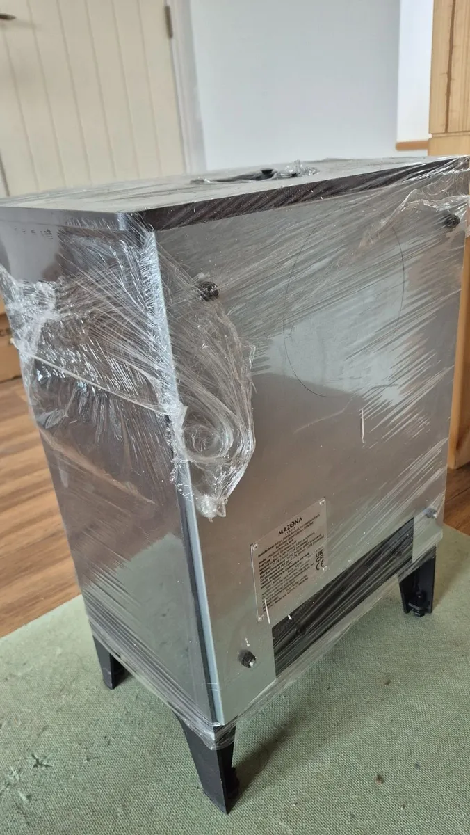Stove - Image 1