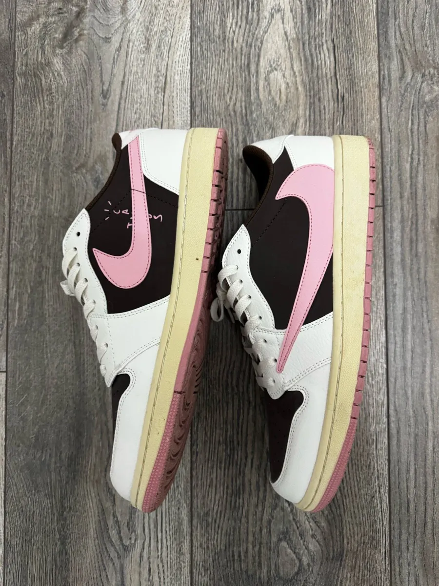 Air Jordan Travis Scott - Image 1