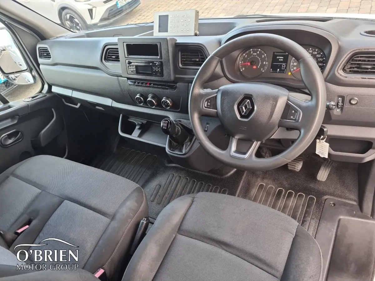 Renault Master MASTER FWD LM35 ENERGY DCI 150 - Image 4