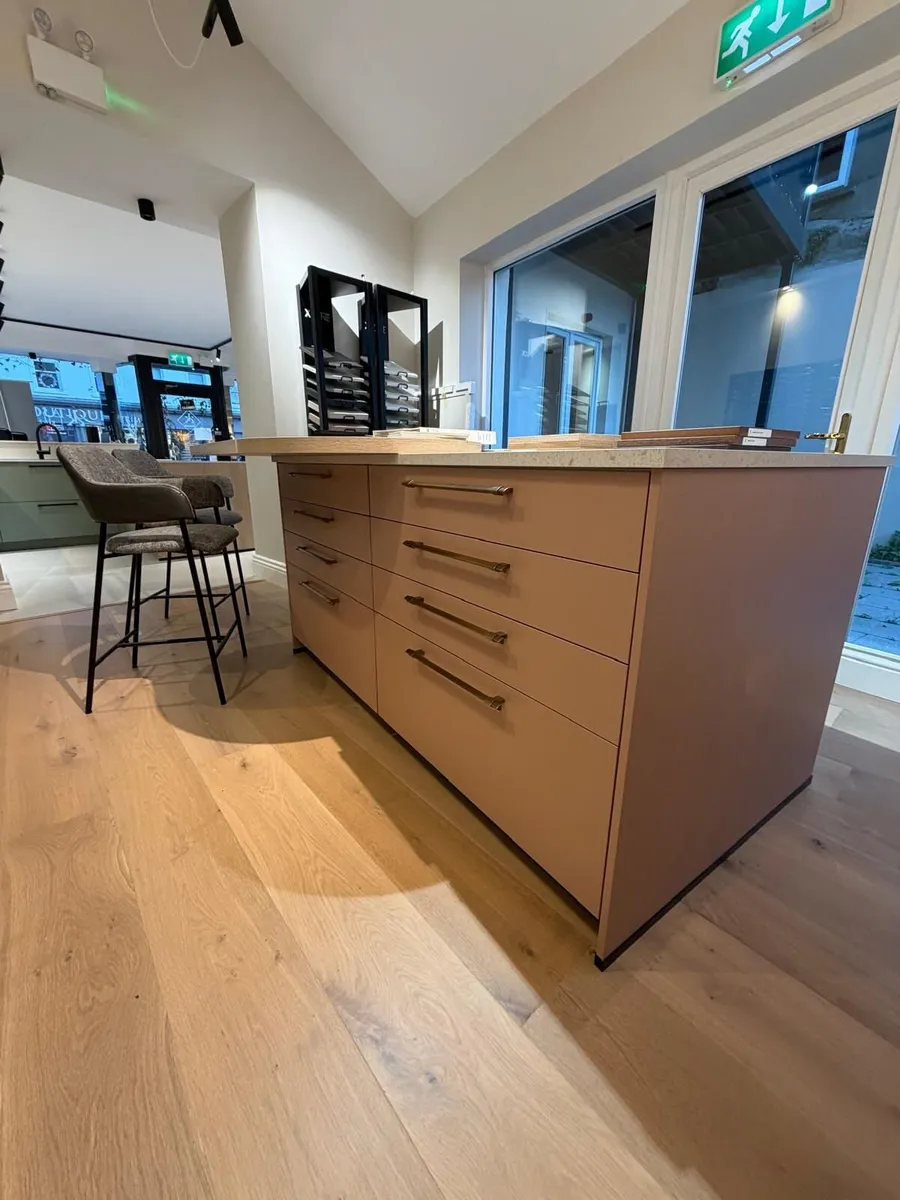 Ex Display Kitchen Island in Blush Pink - Image 4