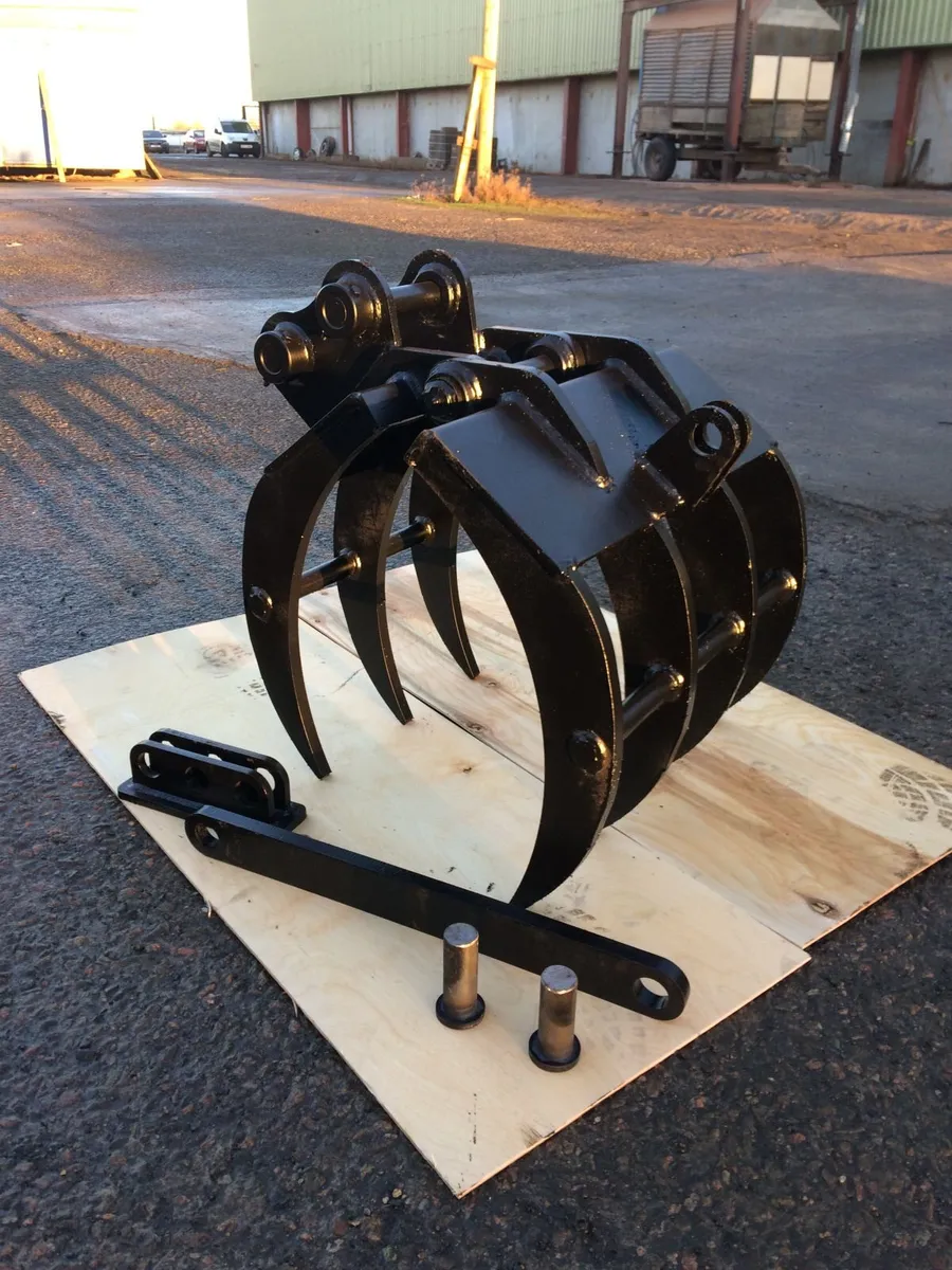 Excavator grab - Image 1