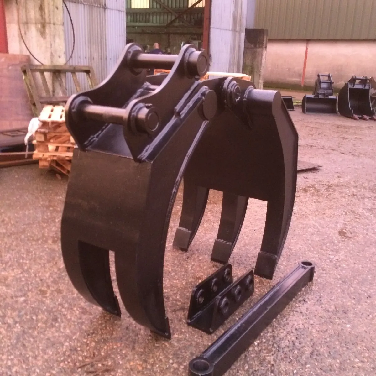 Excavator grab - Image 3