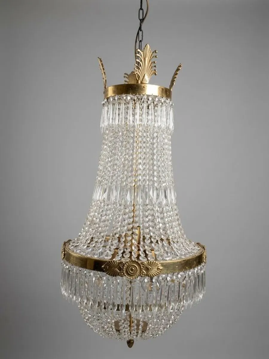 Exceptional Large Basket Shape Chandelier - Image 4