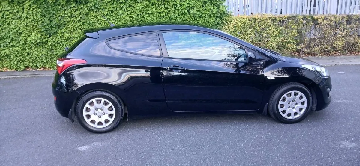 2013 hyundai i130 1.4 diesel - Image 2