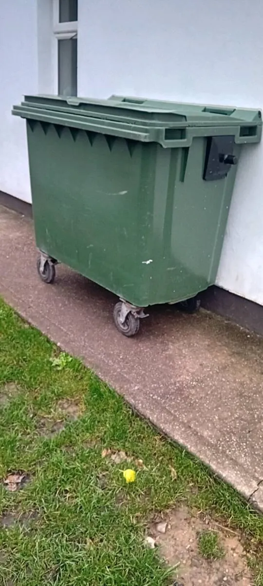 XXL commercial wheelie bin excellent for storage, - Image 2