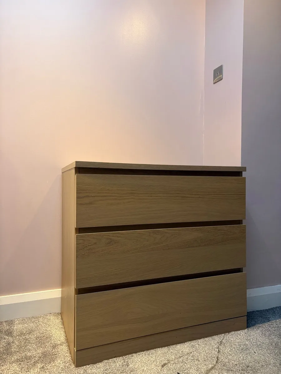 IKEA MALM chest of drawers - Image 1