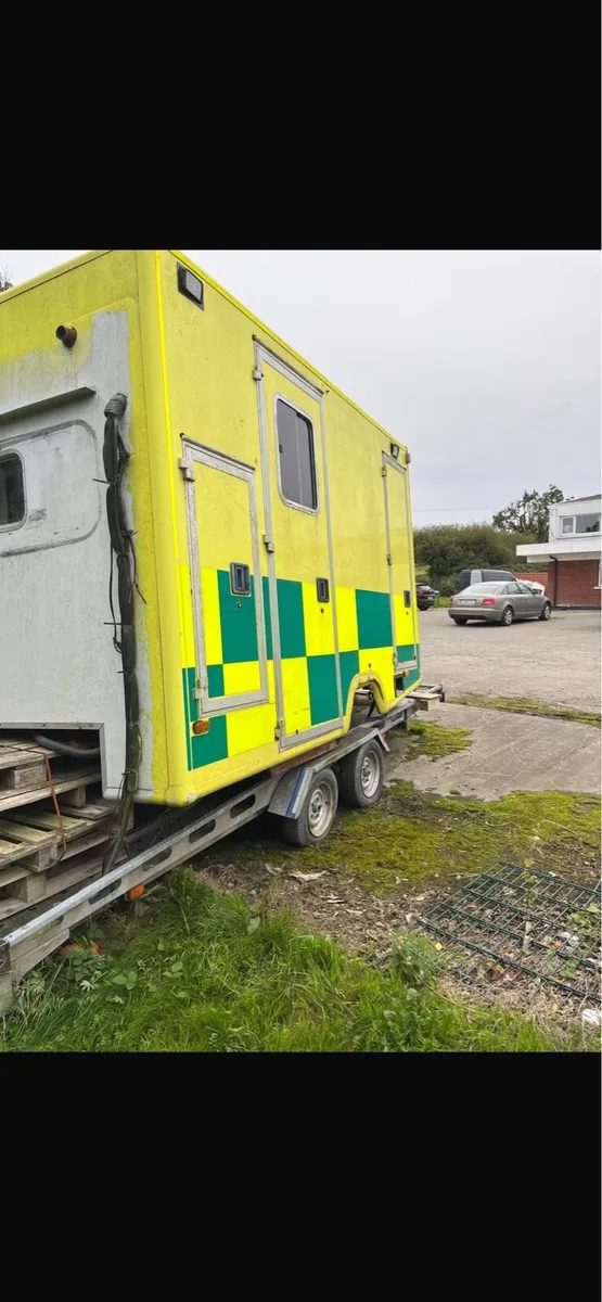 Ambulance unit - Image 3