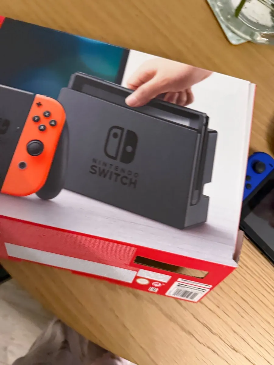Nintendo switch - Image 1