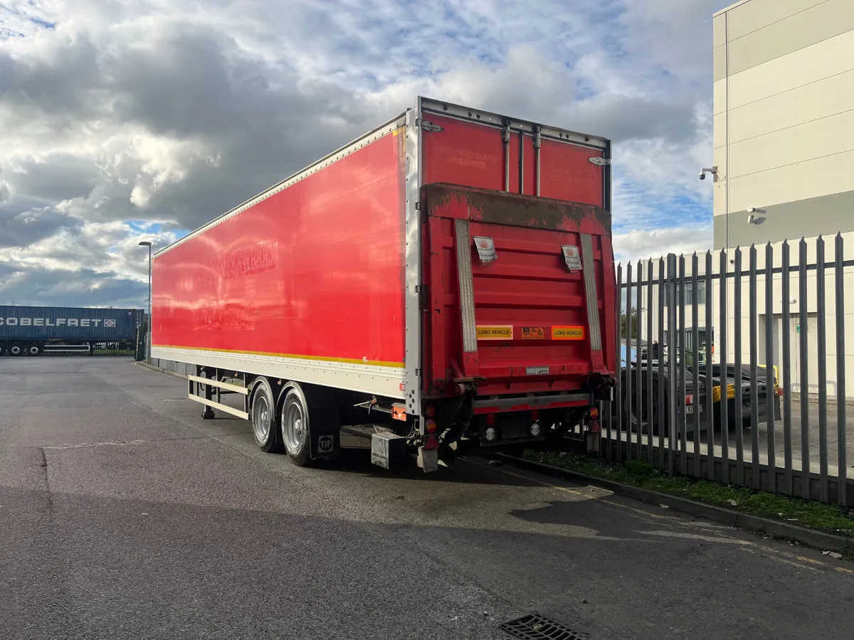 trailers - Image 2