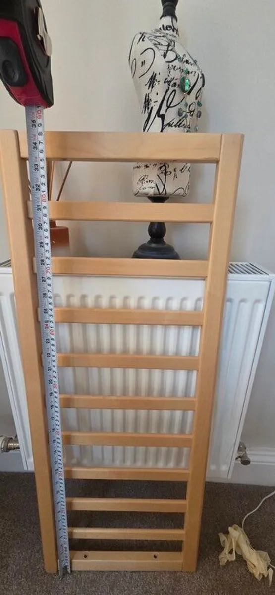 Crib & Mattress - Image 4