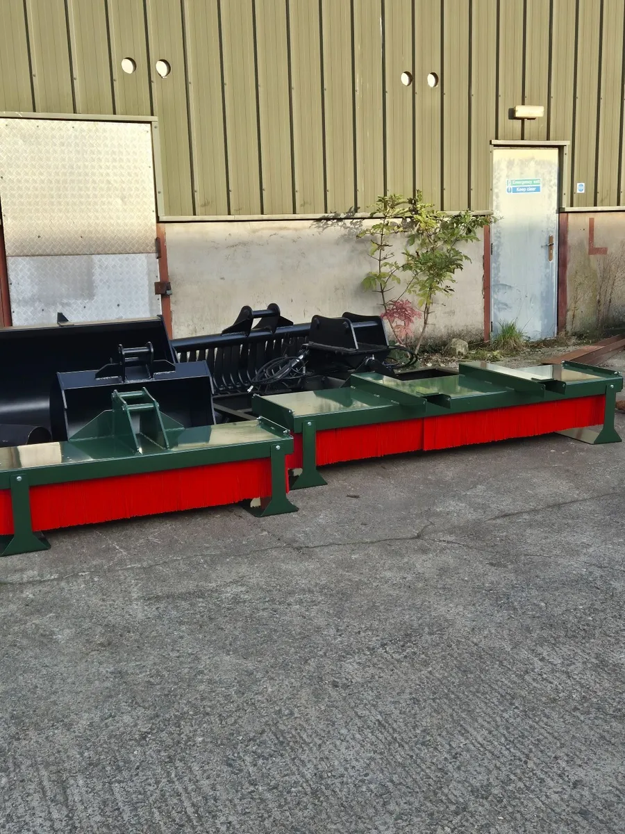Excavator brush/broom - Image 3