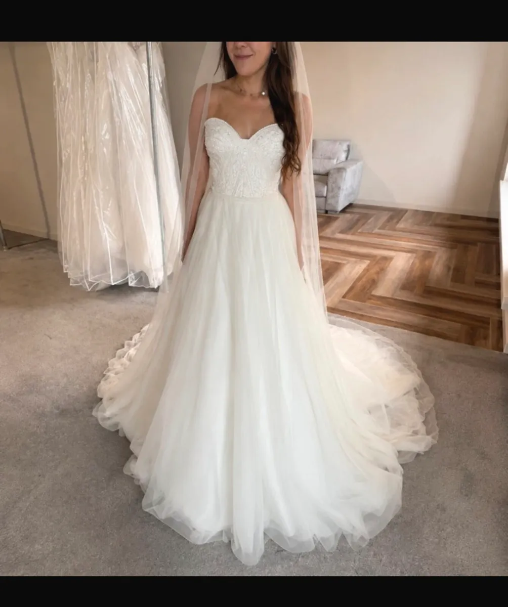 Need gone - Wedding Dress - Image 1
