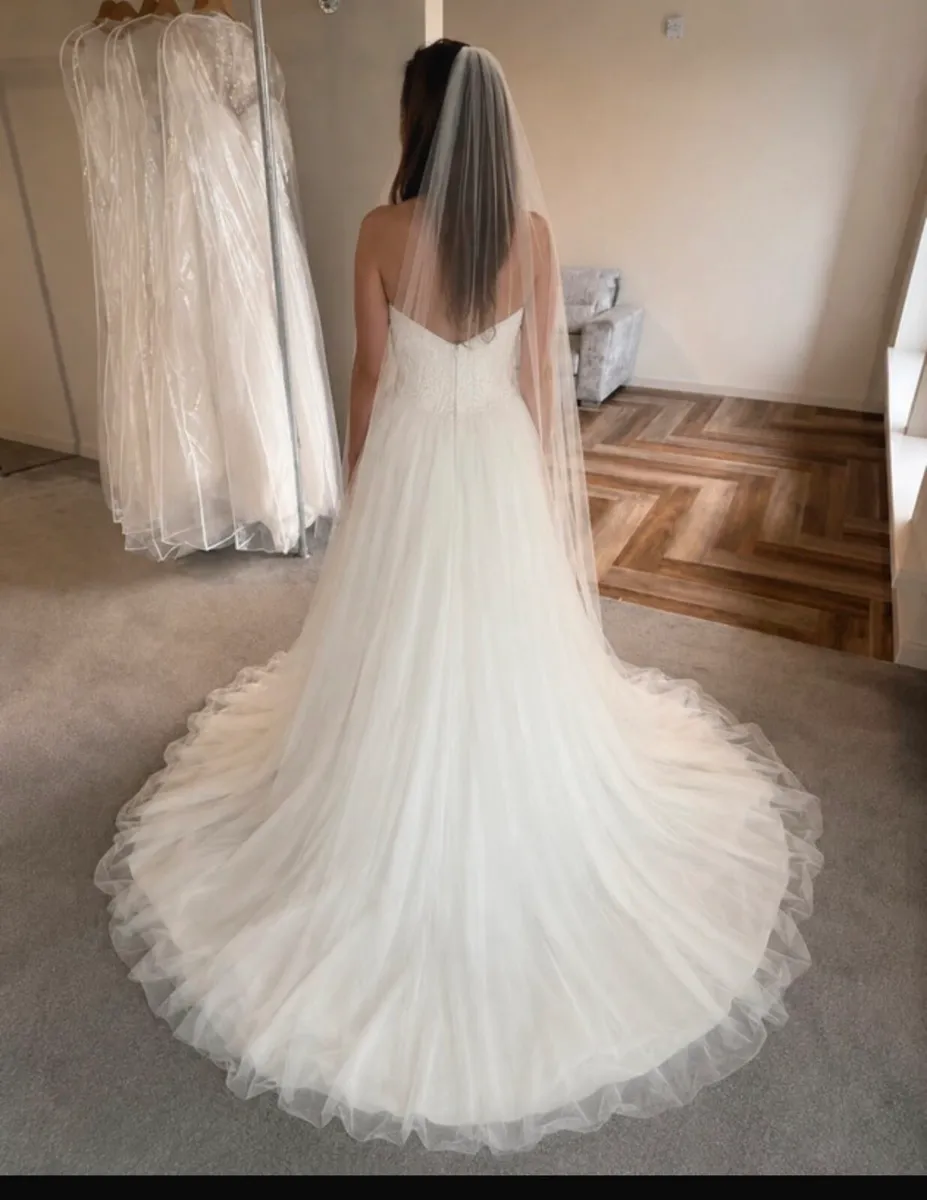 Need gone - Wedding Dress - Image 2