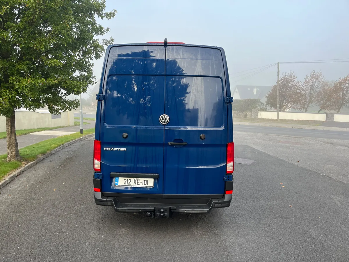 Volkswagen Crafter 2021 - Image 2