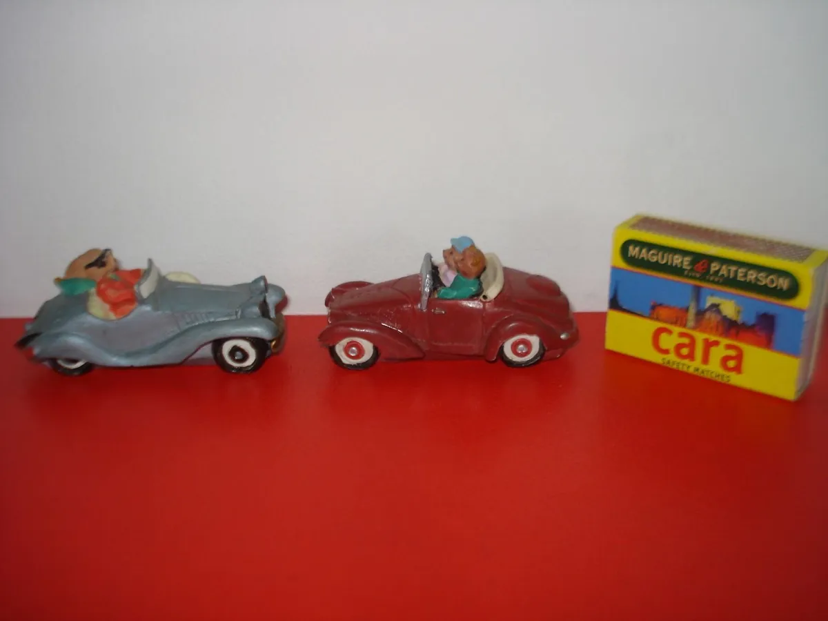VINTAGE RESIN JC FIGURINE MODEL SPORTS CARS. - Image 4