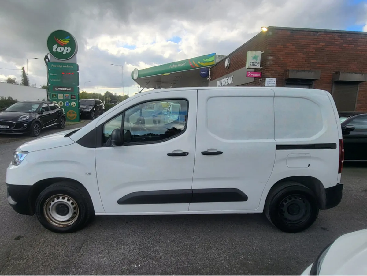 Toyota Proace 1.5 GL SWB 3DR - Image 4
