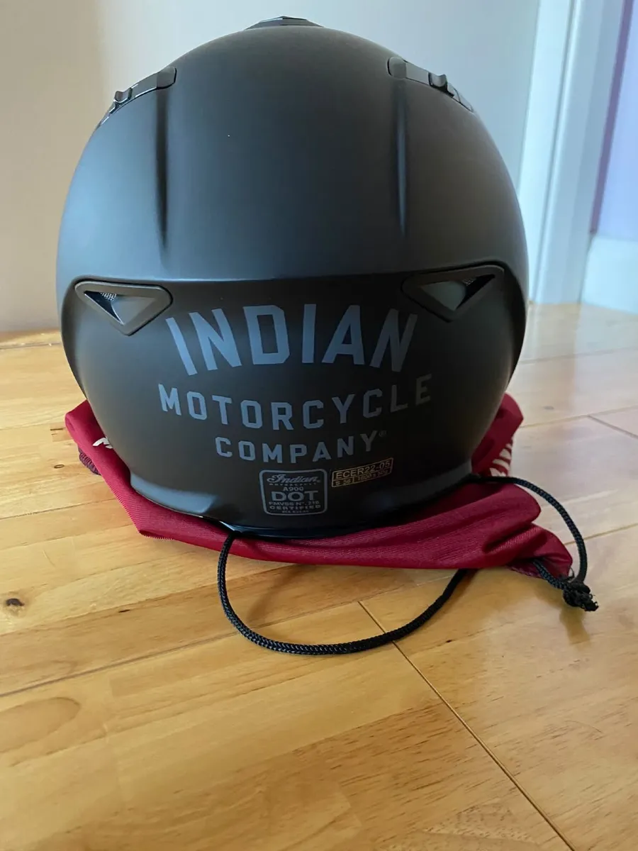 Motorbike helmet - Image 2