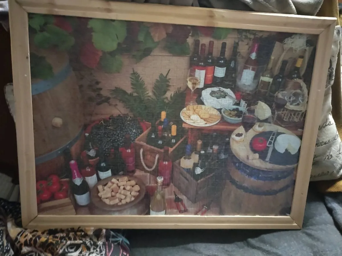 Wall  jigsaw pictures wine rack - Image 2