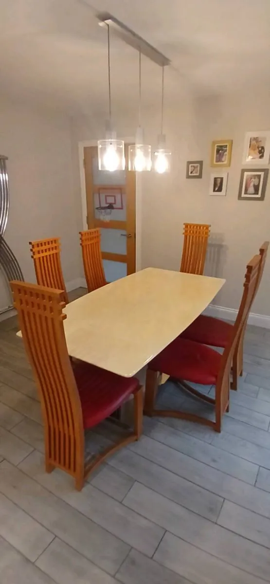 Dining table and chairs - Image 1