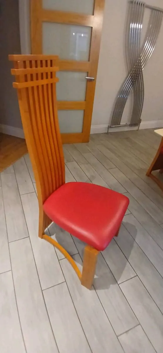 Dining table and chairs - Image 4
