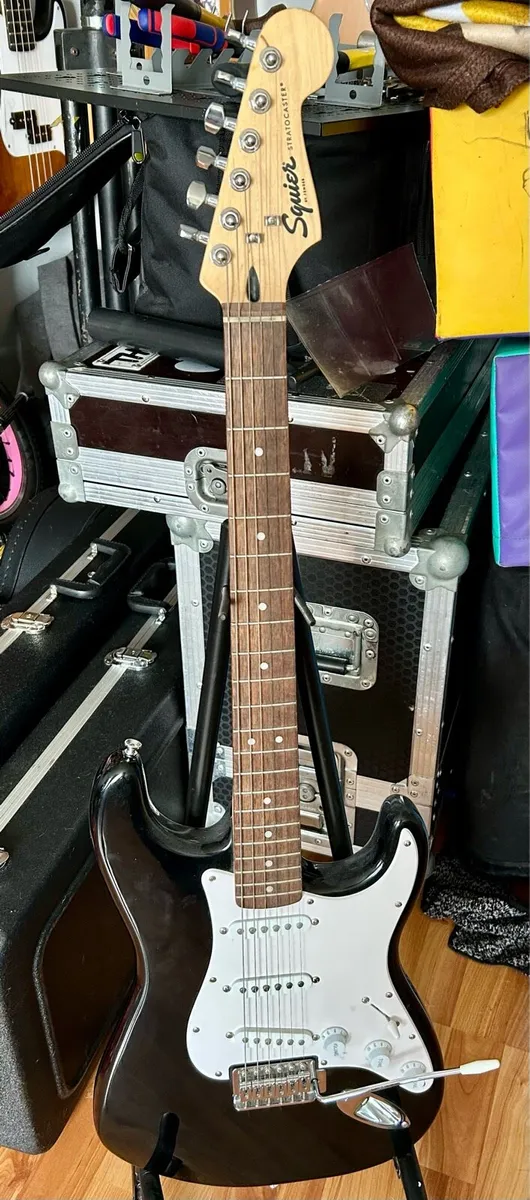 Squier Strat - Image 1