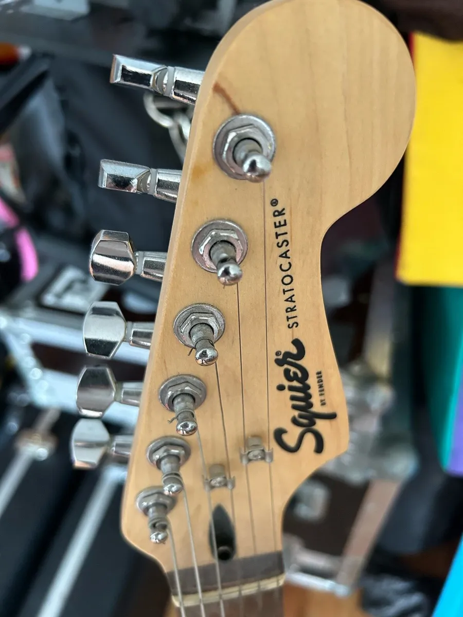 Squier Strat - Image 2