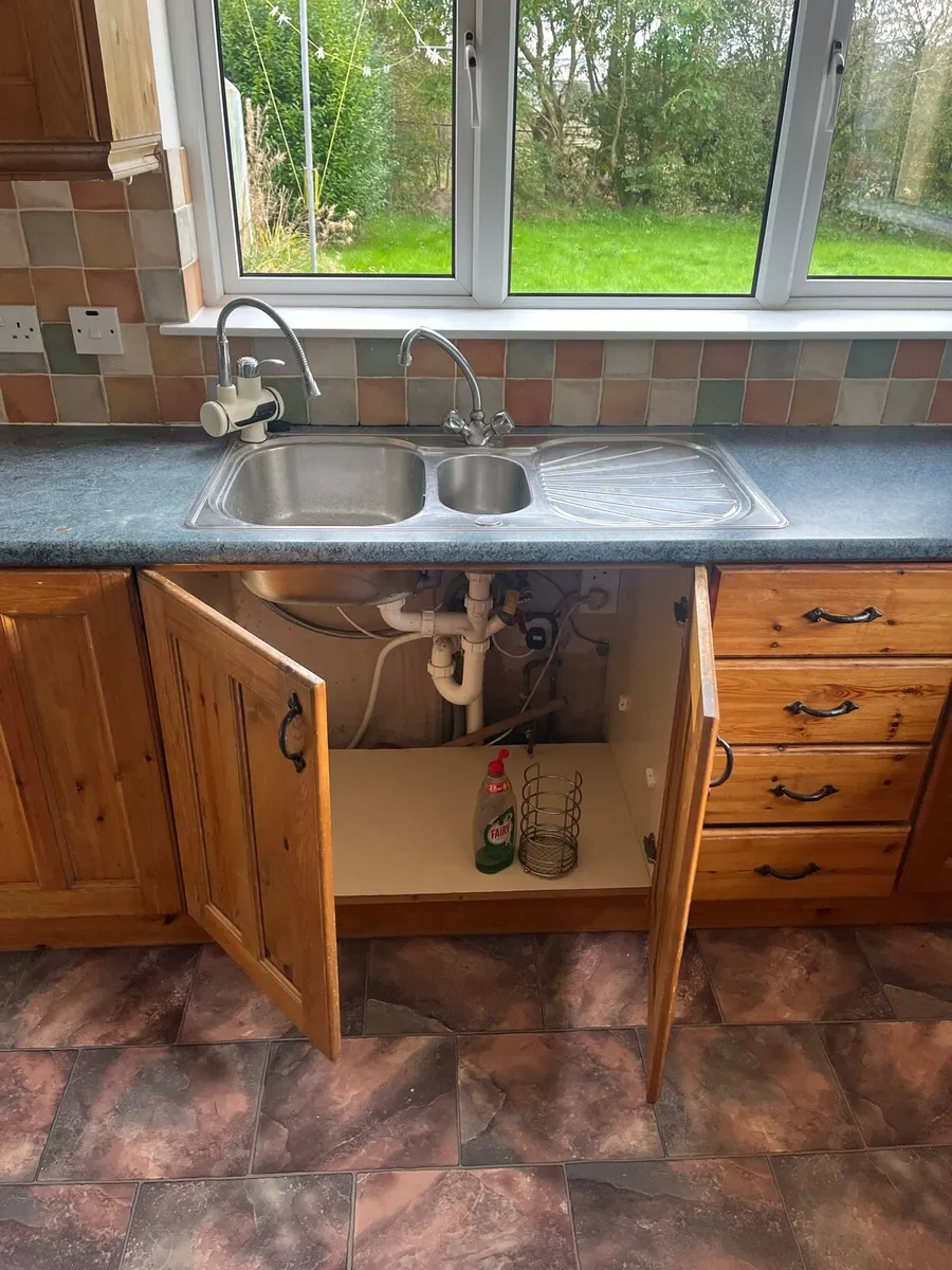 Solid Pine kitchen - Image 4