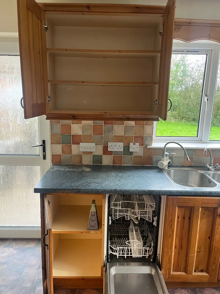 Solid Pine kitchen - Image 3